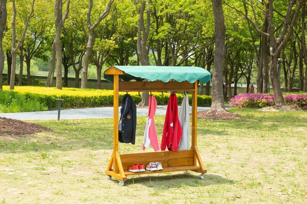 Mobile Outdoor-Garderobe, LxBxH 109 x 50 x 132 cm Mobile Outdoor-Garderobe, LxBxH 109 x 50 x 132 cm