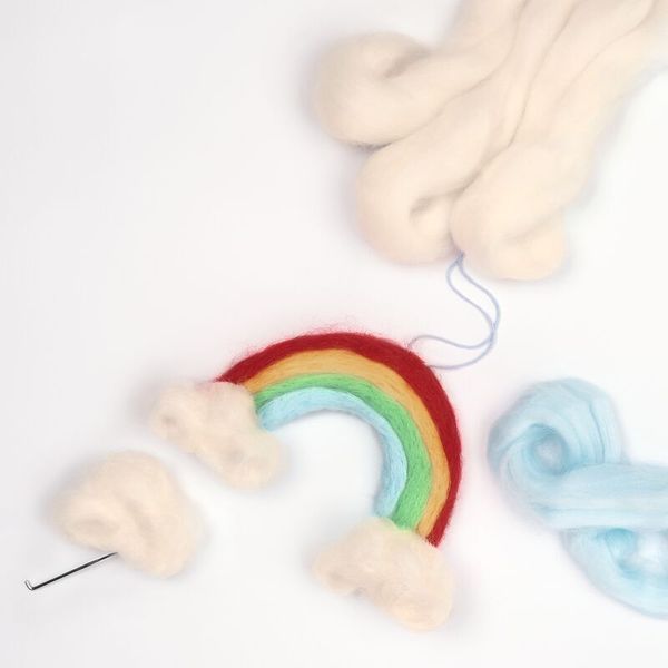 FOLIA Märchenwolle, 12 Farben, ca. 350 g FOLIA Märchenwolle, 12 Farben, ca. 350 g