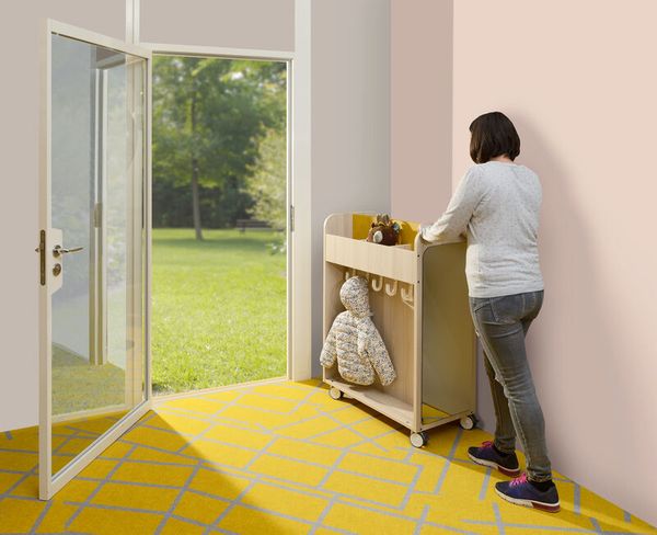 Kinderzimmer, Kleiderschrank, Spielzeugaufbewahrung, Rollbarer organizer, Gelbe Muster