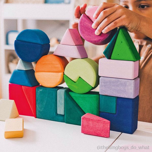 GRIMM´S Bauspiel Dreieck Viereck Kreis, 30 Elemente, ab 3 Jahre GRIMM´S Bauspiel Dreieck Viereck Kreis, 30 Elemente, ab 3 Jahre