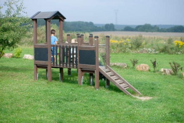 Kastell Spielturm mit Rutsche 