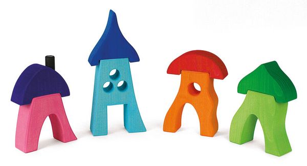 Holzspielzeug, Miniaturhäuser, Bunte Figuren, Kinderzimmerdeko, Spielzeughaus