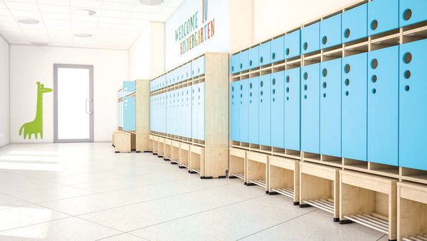 Garderobe mit beweglichem Sitz, 6 Plätze, Türfarbe und Sitzhöhe (26/31/35 cm) wählbar Garderobe mit beweglichem Sitz, 6 Plätze, Türfarbe und Sitzhöhe (26/31/35 cm) wählbar