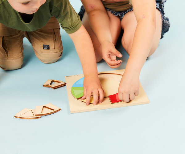 Puzzle Regenbogenkreis, 16 Teile, ab 3 Jahre Puzzle Regenbogenkreis, 16 Teile, ab 3 Jahre