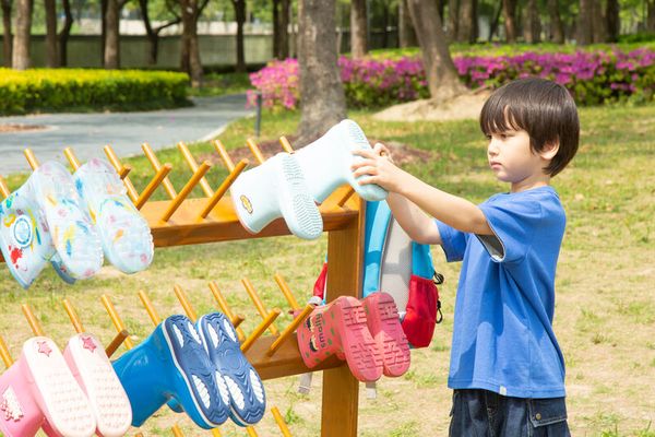 Mobiler Outdoor-Gummistiefelwagen, LxBxH 107 x 57 x 104 cm Mobiler Outdoor-Gummistiefelwagen, LxBxH 107 x 57 x 104 cm