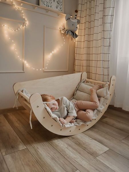 Kinderliege, Babybett, Holz, Bettwanne, Lichterkette