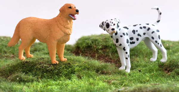 Hundebauszene, Hundenspielzeug, Dalmatinerfigur, Goldener Retriever, Tierplastik
