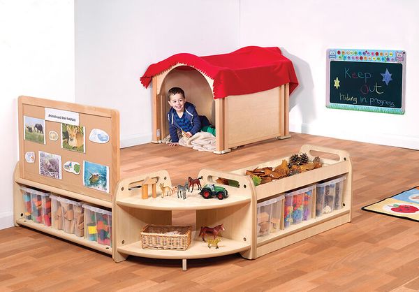 Kinderspielbett, Holzspielzeug, Rutsche/Verkleidung, Holzbausteine, Tierfiguren