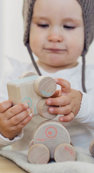 Mini Kindergarten Auto-Set, 3 Autos, ab 10 Monate Mini Kindergarten Auto-Set, 3 Autos, ab 10 Monate