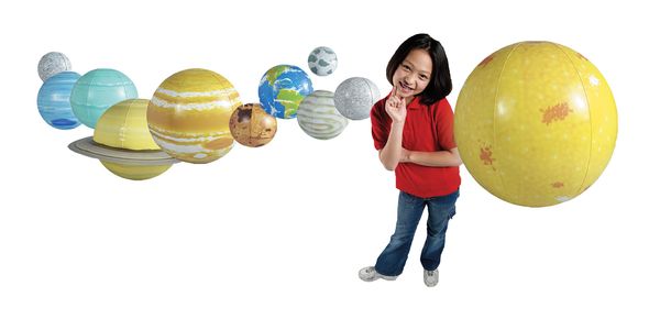 Riesen-Planeten, aufblasbar, 13-tlg. Riesen-Planeten, aufblasbar, 13-tlg.