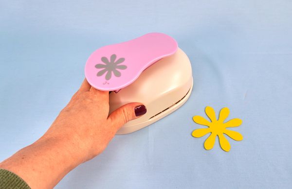 XXL-Wunder- & Konfettilocher Blume mit 8 Blättern, Motiv ca. 7cm  XXL-Wunder- & Konfettilocher Blume mit 8 Blättern, Motiv ca. 7cm