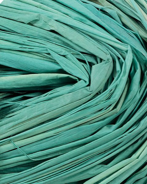 FOLIA Bastelbast, 50 g Bund in einer Farbe (wählbar)