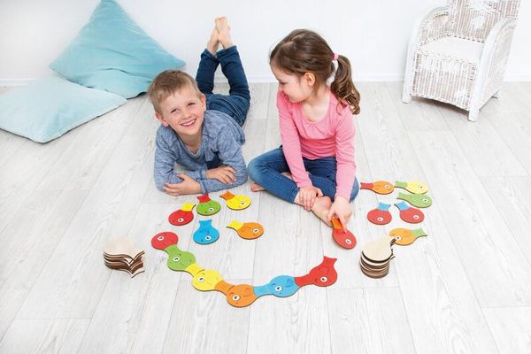 XXL Punakai, Motorik- und Sortierspiel mit Spielmatte, 2-4 Personen, ab 4 Jahre XXL Punakai, Motorik- und Sortierspiel mit Spielmatte, 2-4 Personen, ab 4 Jahre