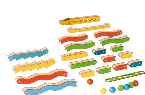 Holzspielzeug, Zugbrücke, Pfeile, Stäbe, Kugelspiel