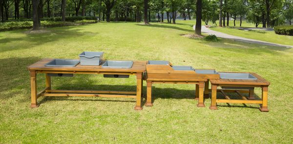 Outdoor Sand- und Wassertisch, quadratisch Outdoor Sand- und Wassertisch, quadratisch