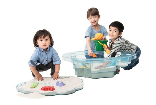 Indoor Sand- und Wasserspielplatz inkl. Zubehör Indoor Sand- und Wasserspielplatz inkl. Zubehör