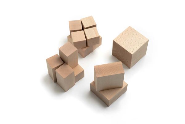 Würfel aus Holz, zerlegbar Würfel aus Holz, zerlegbar