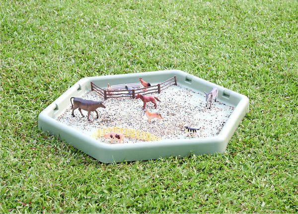 Spieltische mit Ständer, verschiedene Varianten