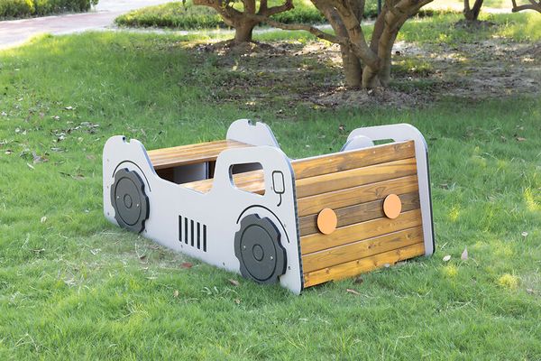 Outdoor-Spielauto
