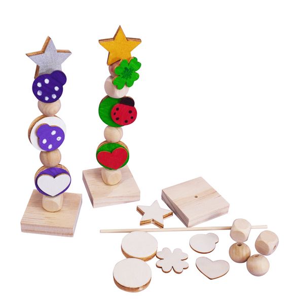 holzspielzeug, holzperlen, baumkette, stilstern, herzchen