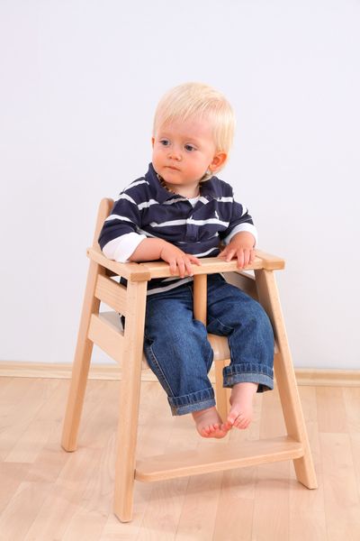 Hochstuhl, klein, Sitzhöhe 32 cm Hochstuhl, klein, Sitzhöhe 32 cm