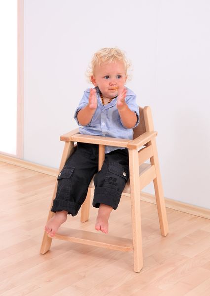 Hochstuhl, klein, Sitzhöhe 32 cm Hochstuhl, klein, Sitzhöhe 32 cm