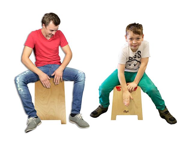 Paar Percussionstuhl, Kastenhocker, Sitzwürfel, Holzblock, Jeans, Kleidung Kinder