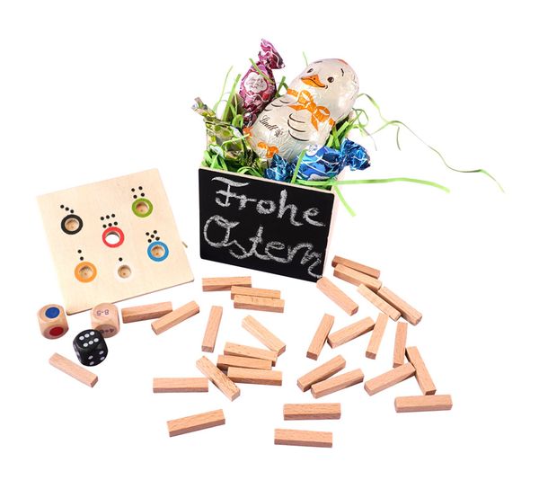 Würfelspiel - ab in die Box, mit Kreidetafel  Würfelspiel - ab in die Box, mit Kreidetafel