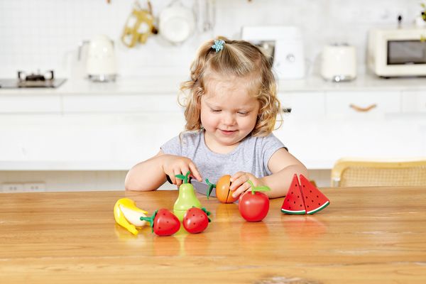 HAPE Obst-Set mit 9 Teilen, ab 3 Jahre