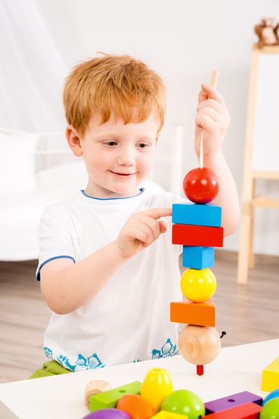 XXL Rondo Vario, Sortier- und Fädelspiel, 1-4 Kinder, ab 2 Jahre XXL Rondo Vario, Sortier- und Fädelspiel, 1-4 Kinder, ab 2 Jahre