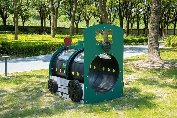 Kriechtunnel Lokomotive