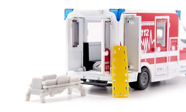 Rettungswagen, Notfallauto, Rettungstrage, Bordmedikament, Kühlraum