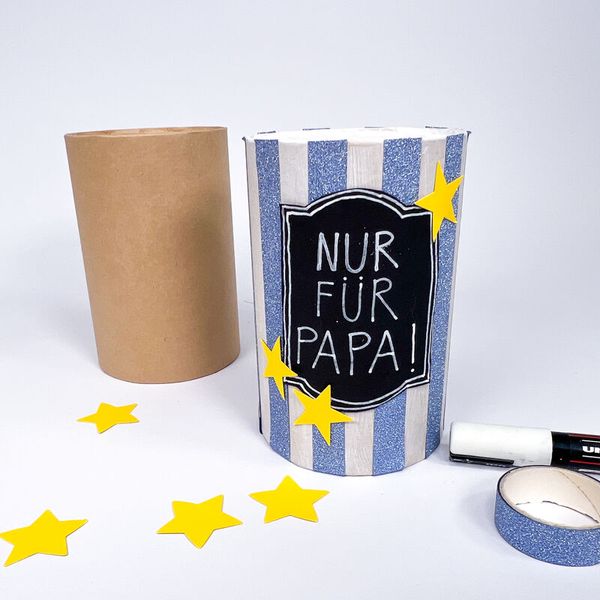 Runde Spardose aus Pappe