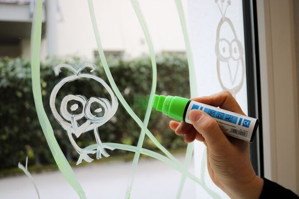 Fenstermaler, 8 Stück + Holzständer gratis dazu Fenstermaler, 8 Stück + Holzständer gratis dazu