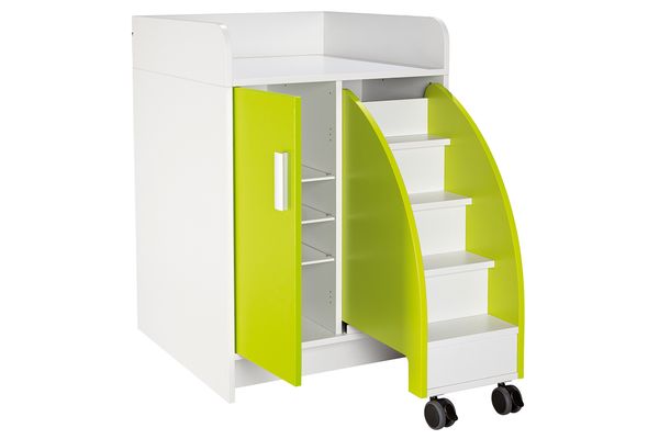 Wickelkommode mit Trittleiter und Tür, 70 cm Breite Wickelkommode mit Trittleiter und Tür, 70 cm Breite