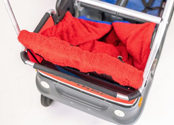 WINTHER Fußsack für E-Turtlebus für 2 kleine Kinder WINTHER Fußsack für E-Turtlebus für 2 kleine Kinder