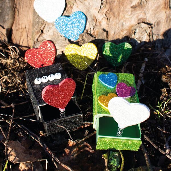 Moosgummi-Glitter-Sticker Herzen in 3 Größen, selbstklebend, 60 Stück