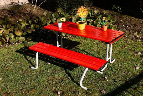 Picknicktisch, Roter Tisch, Metallbeine, Außenmöbel, Gartenset