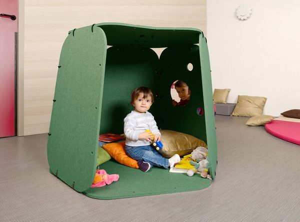 MATHOU Akustik-Rückzugshöhle mit kurzem Akustik-Tunnel MATHOU Akustik-Rückzugshöhle mit kurzem Akustik-Tunnel