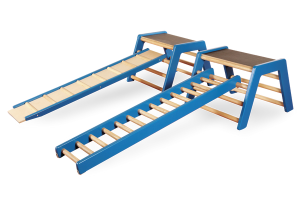 Wippe, Klettersteg, Kletterbrücke, Spielgerät, Holzrollen