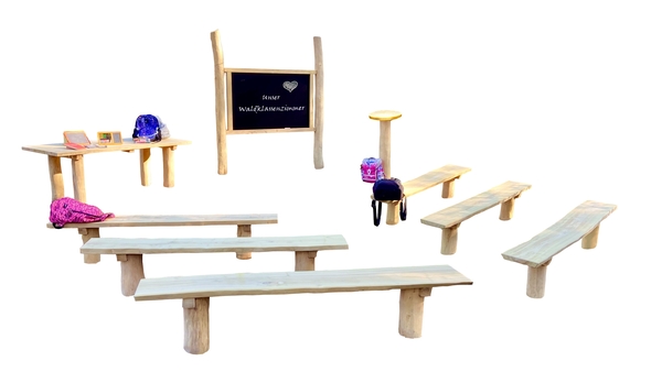 Waldklassenzimmer, klein mit 6 Bänken Waldklassenzimmer, klein mit 6 Bänken