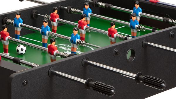 Mini-Tischkicker mit Teleskopstangen, ab 3 Jahre, Farbe wählbar