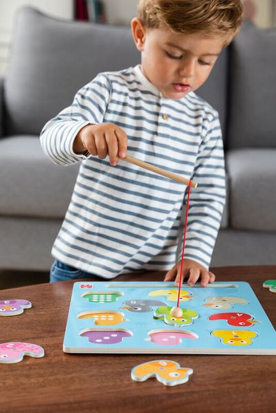 GOULA Magnetisches Angelspiel, 10 Teile, ab 2 Jahre GOULA Magnetisches Angelspiel, 10 Teile, ab 2 Jahre