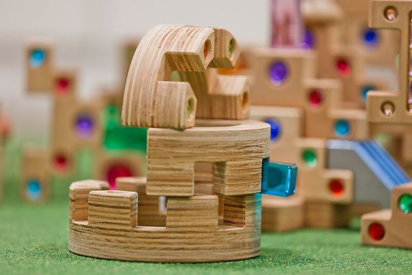 REGENBOGENLAND Colloseum, 16 Bausteine + Kasten REGENBOGENLAND Colloseum, 16 Bausteine + Kasten