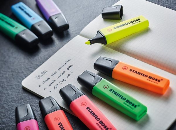 STABILO Textmarker, 2-5 mm Breite, 4 Farben STABILO Textmarker, 2-5 mm Breite, 4 Farben