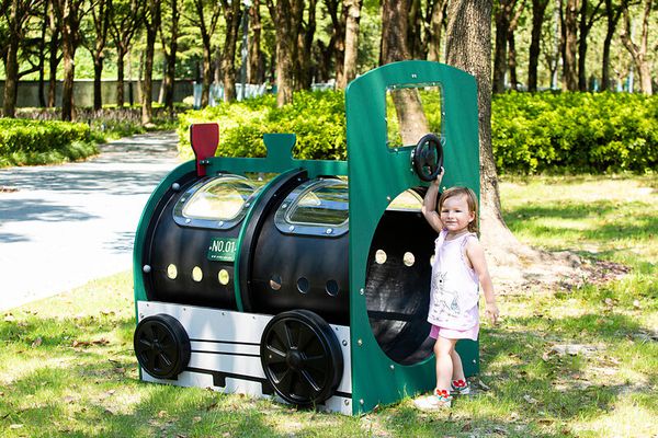 Kriechtunnel Lokomotive