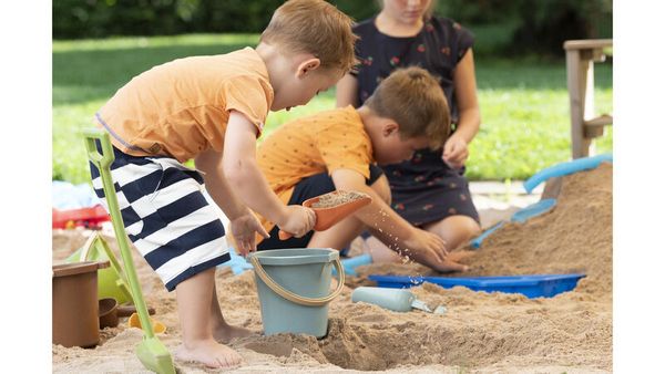 BETZOLD Sandset treeNside mit Schaufeln, Spaten & Eimern, 30 Teile