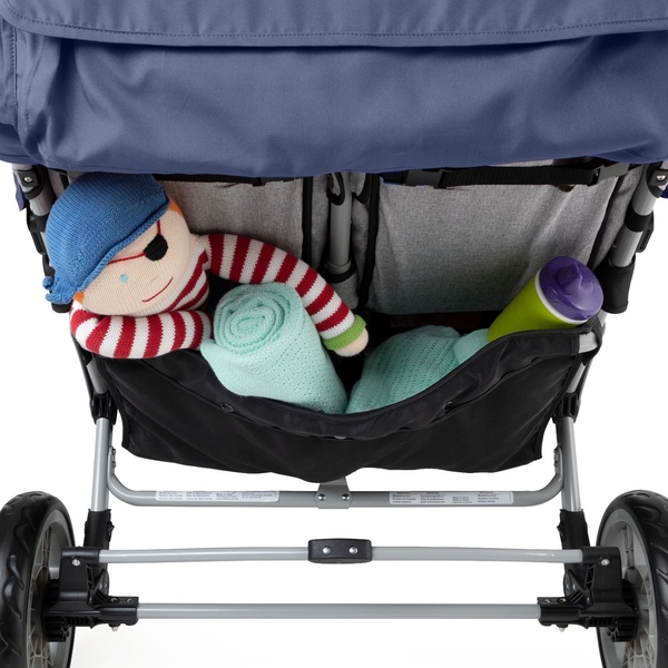 Kinderwagen, Korb, Spielzeug, Decke, Flasche