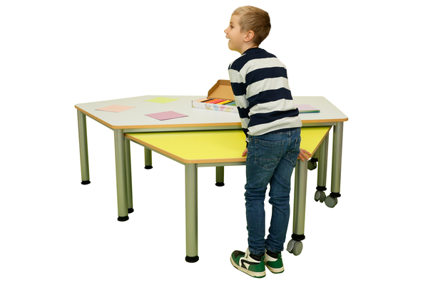 Fünfecktisch mit 2 Rollen, Platte mit Melaminharzbeschichtung, LxB: 120x110 cm