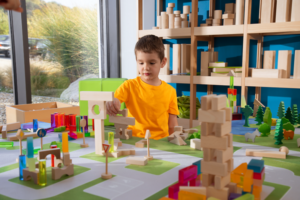 Holzbausteine, Spielzeugstadt, Spielmatte, bunte Bausteine, Konstruktionsspielzeug